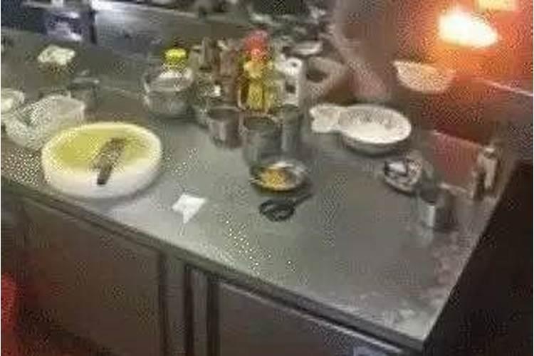 梦见脚被木头扎了的预兆