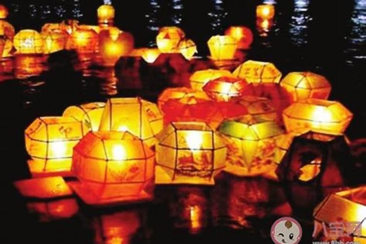 中元节给我先生已故双亲供饭的地方在家还是外面？烧纸能不能在自家的阳 ...
