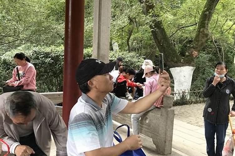 西安夏天真的那么热吗？我七月20号左右要去西安玩。