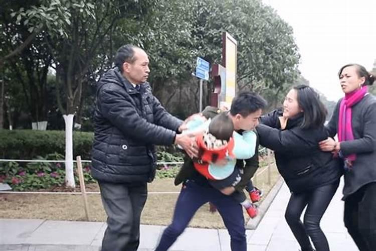 梦见儿子被人拐走的预兆