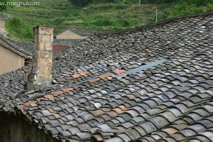 梦见老房子漏雨是什么意思