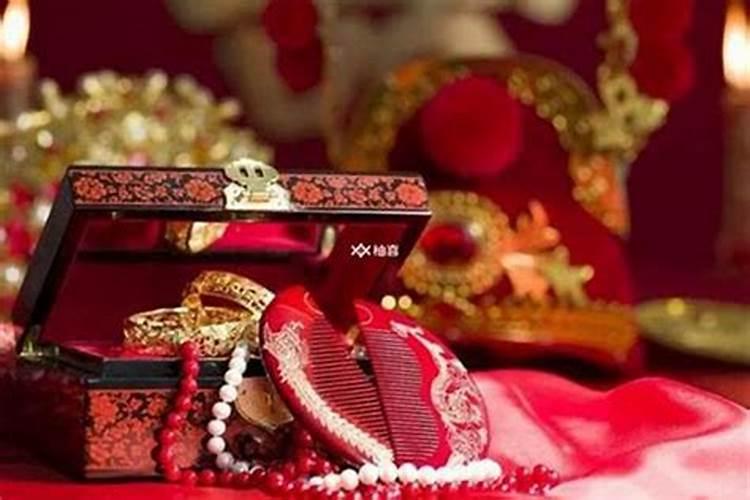 男蛇女猪夫妻结婚幸不幸福