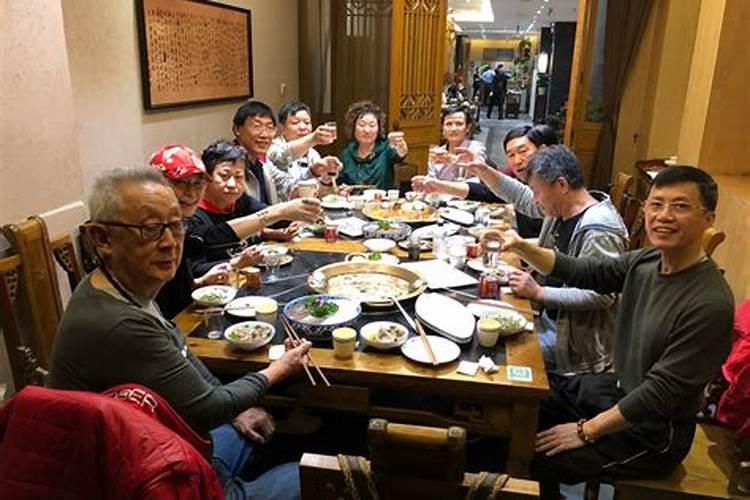 梦见抢走别人的座位的预兆