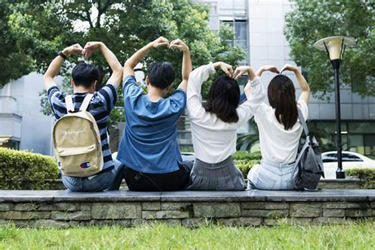 梦见在学校和同学一起的预兆