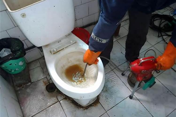 梦见马桶堵被通的预兆