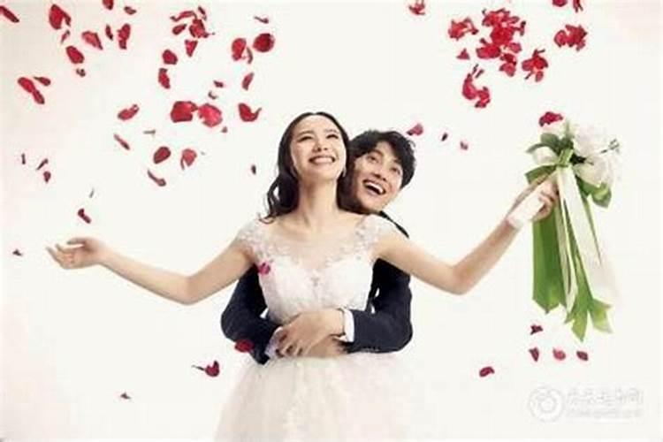 女性犯婚煞有什么表现