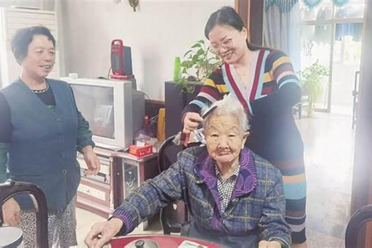 梦见邻居家做服装生意是什么意思