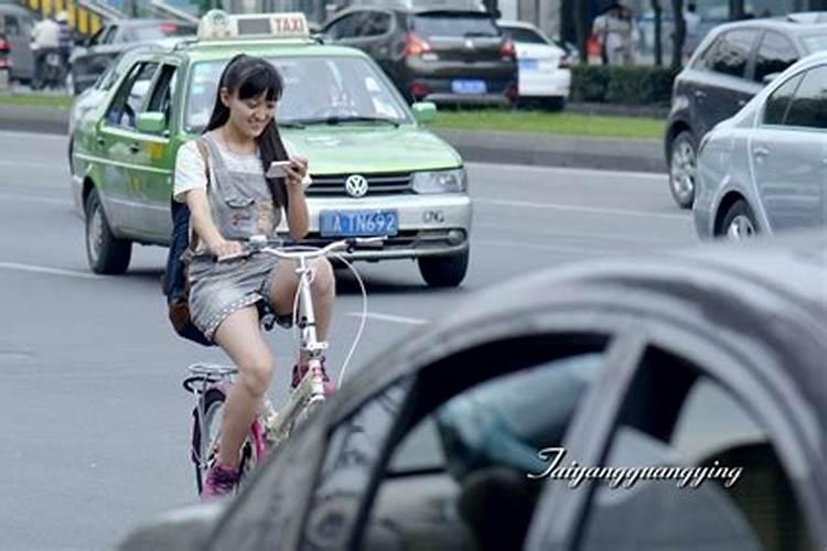 请问过小年能哭吗？哭了会怎样。