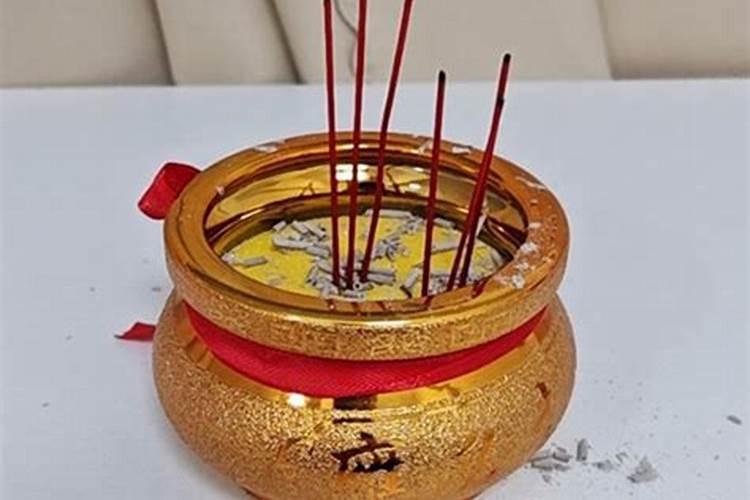 扫墓要带什么工具 清明节扫墓用品