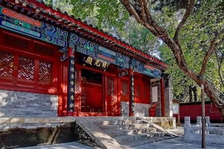 女人梦见车丢了又找到了是什么意思