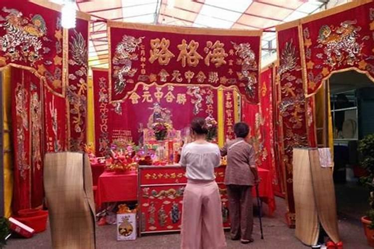 梦见好朋友突然病死了,后来我见到他的魂让我陪她散步？