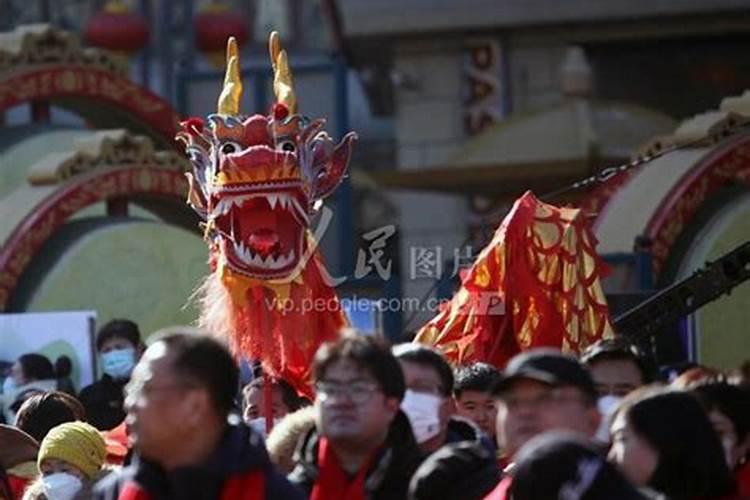 ...就在哈尔滨现代男科旁边的小区,听闻二月二要吃猪头的事