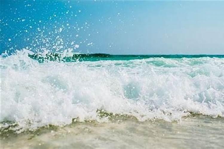 梦见船和大海