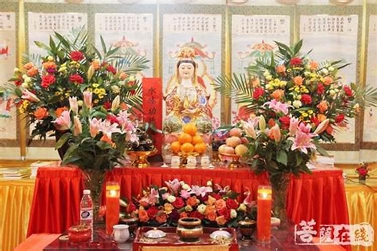 父亲去世过春节能给佛堂上供吗？