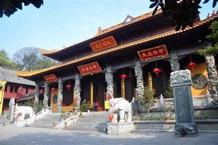 请问在南宁有哪个庙很灵验
