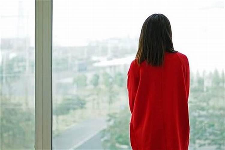 梦见穿着红衣服的女鬼的预兆