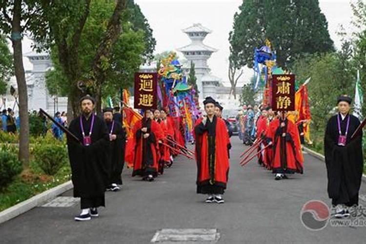梦见又回到学校学习的预兆