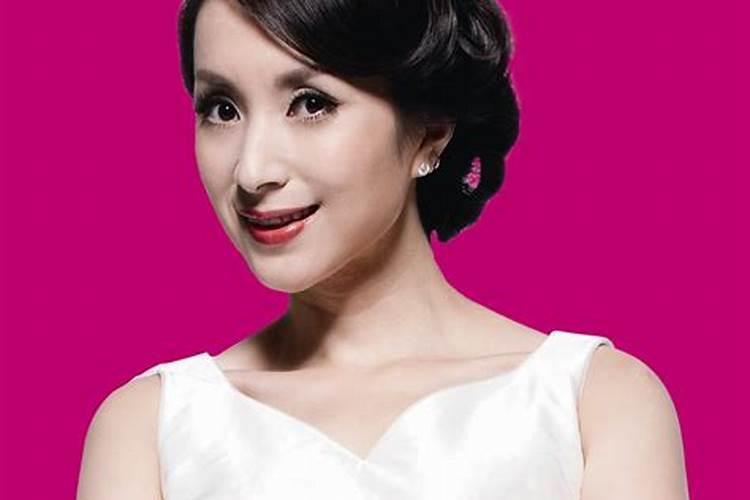 梦见长发及腰是什么意思