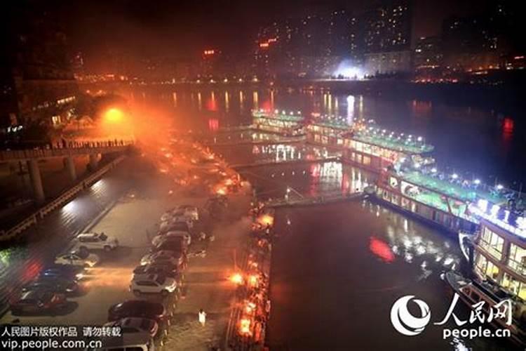 梦见从坟墓里流水的预兆