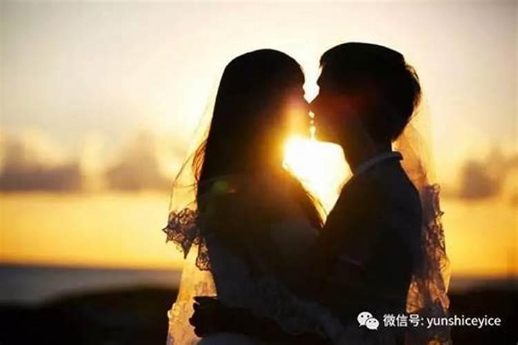 两个人很相爱八字不合怎么办 夫妻八字不合的影响？