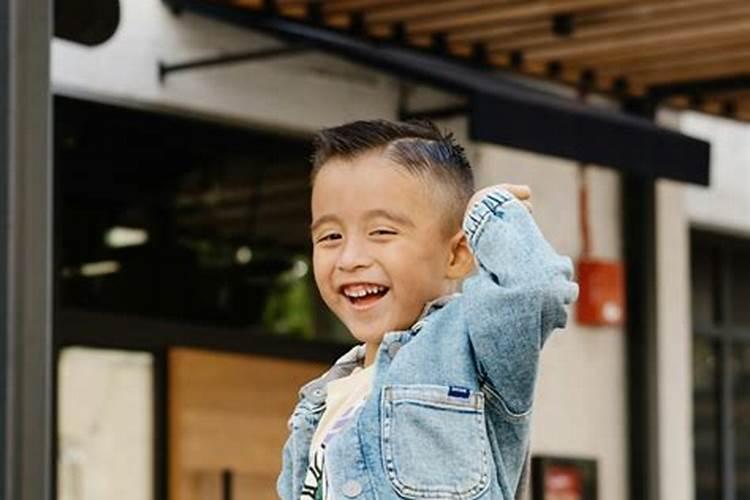 腊月生的男孩叫什么名字好 虎年最旺的男生名字