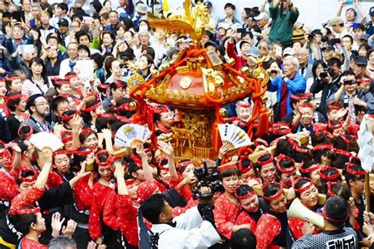 做梦梦到手抓大便然后扔掉是什么预兆
