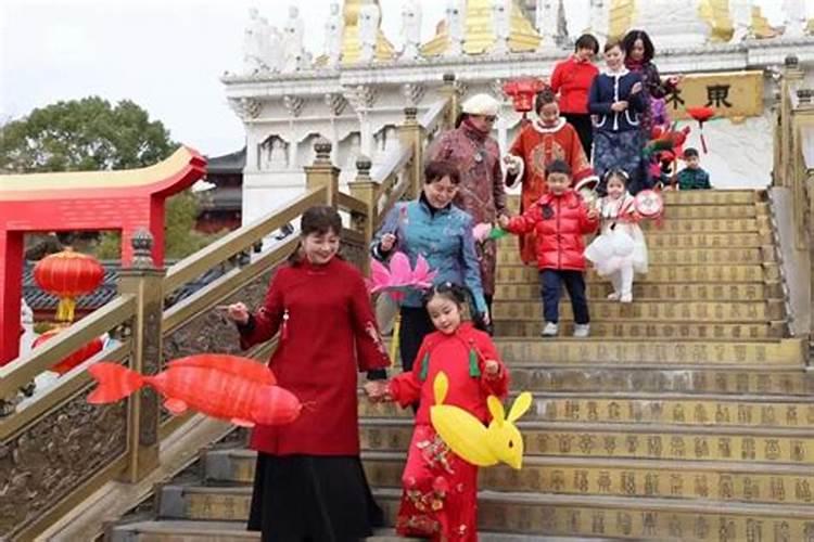 中国的春节元宵节有什么风俗