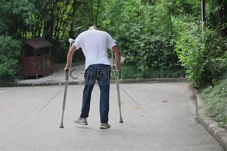 梦见自己长白头发是什么征兆