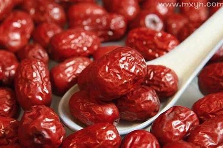梦见吃红枣是什么预兆