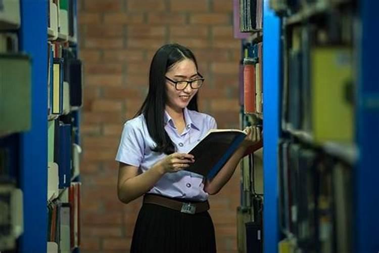 梦见自己和同学发生系米行为的预兆