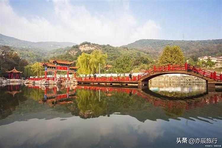 观音菩萨与我们这个世界的缘份很深,念观音菩萨也能往生,