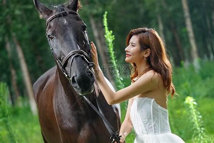 梦见我和熟悉的女人接吻的预兆