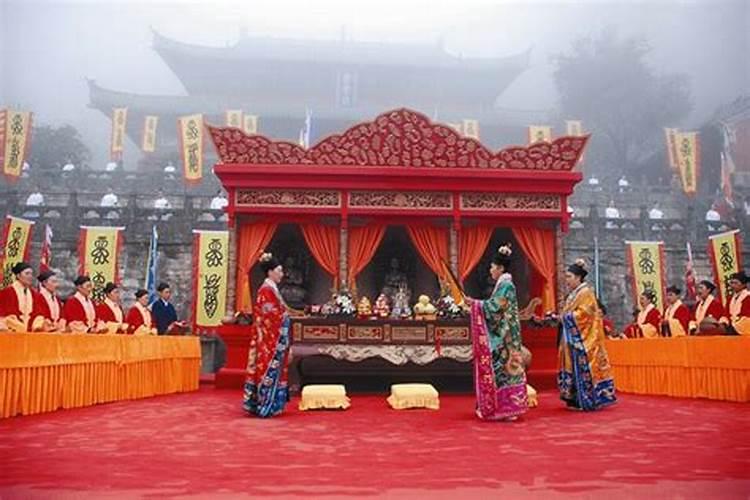 开饭店需要请文财神还是武财神