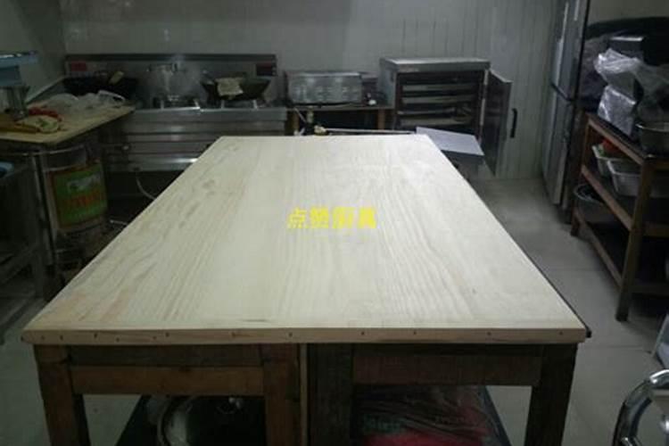 梦见菜板是什么意思 梦见菜板的意思