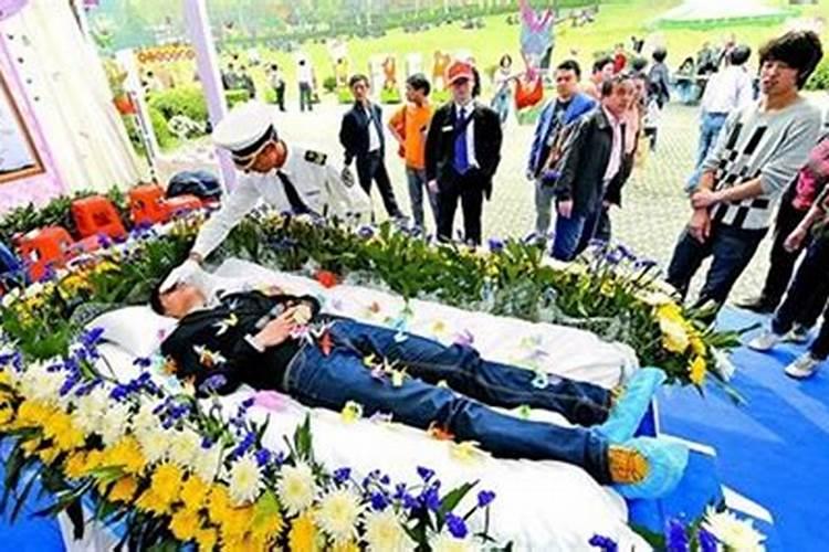 中元节梦见死人是什么意思