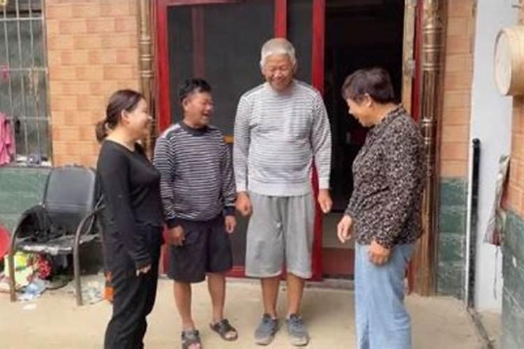 梦见已故的爷爷说要人去照顾他的预兆