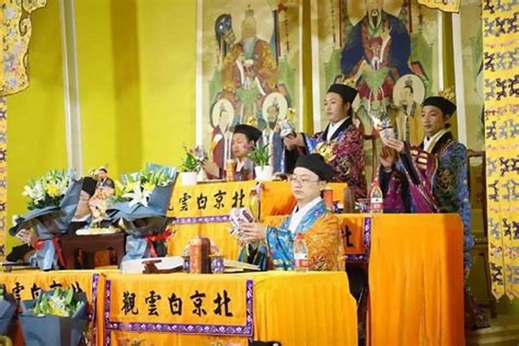 李居明2025年12生肖运程