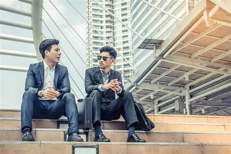 如何化解小人的方法是什么？