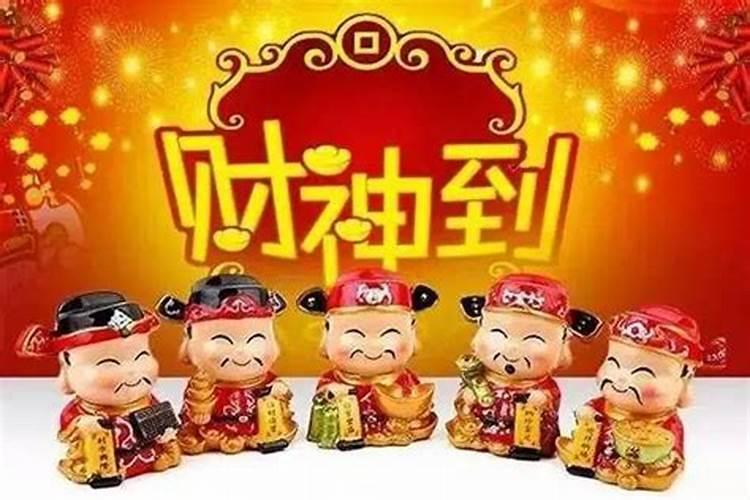 梦见自己看见几个土坟 是凶是吉