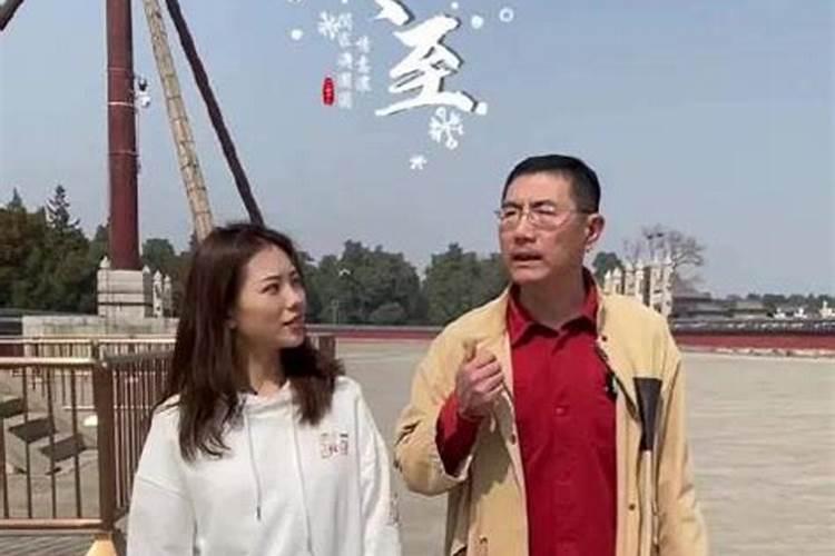 为表示君权“受命于天”,皇帝必须亲自去天坛祭天,时间在()。百度...