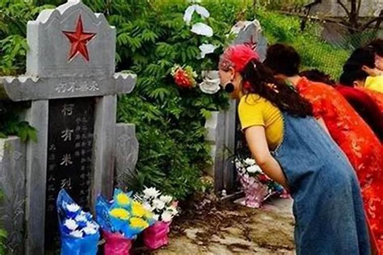 2025年属蛇本命年忌讳什么