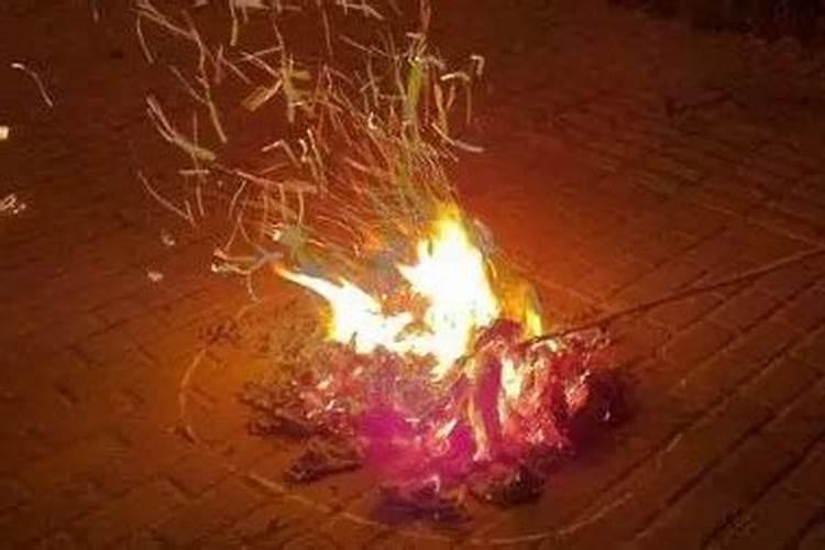 清明可以晚上拜祭吗