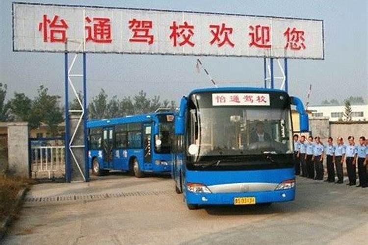 莱芜中元节上坟有什么讲究莱芜中元节上坟有哪些讲究