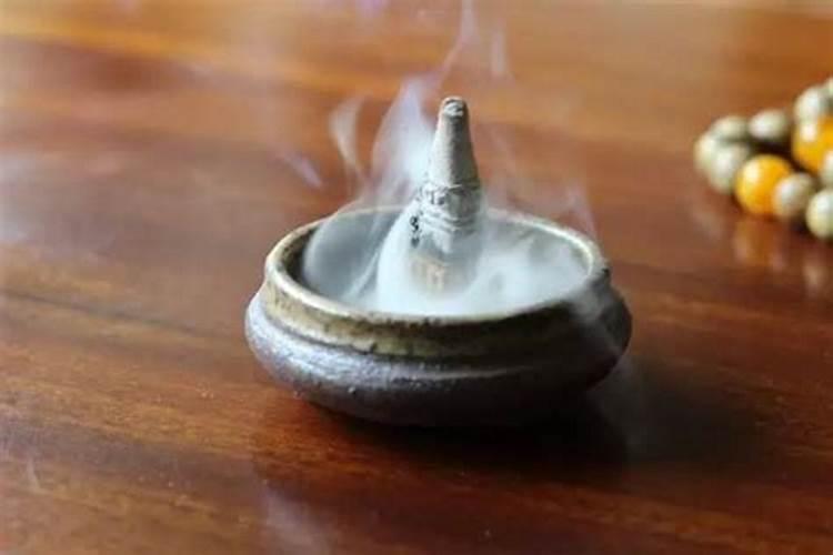 密宗的烟供,火供,施食,属于祭祀的鬼还是神,,为什么类似婆罗门教的祭祀...