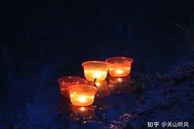 女生抱怨工作不顺心怎么安慰