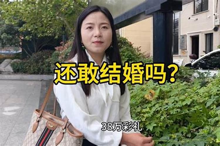 梦见狗咬我我把狗头掰掉了