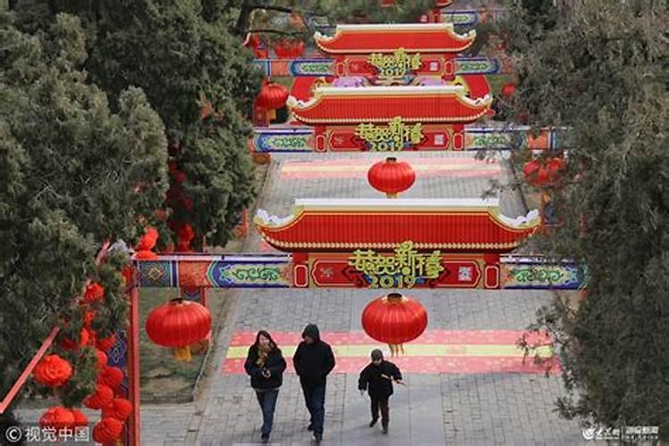 本命年送红内衣的禁忌,什么人送很重要