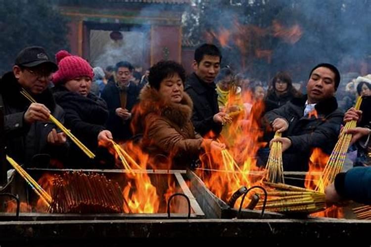 正月十五给财神爷上香吗