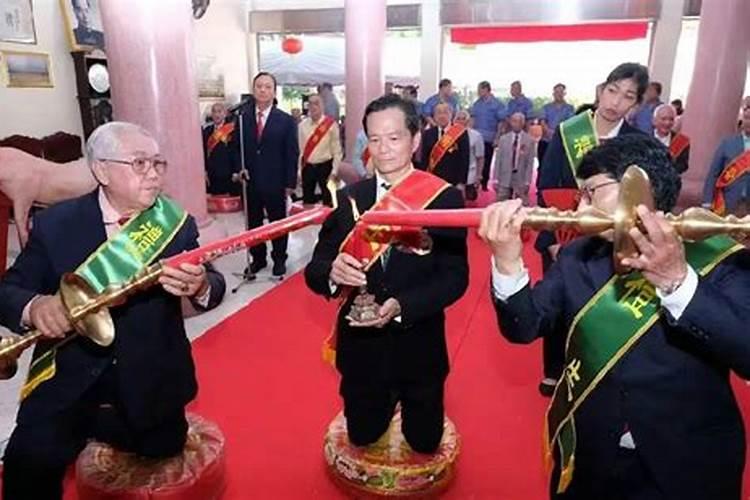 ...柳智宇出家12年下山还俗热议,他为何选择心理咨询这个行业？