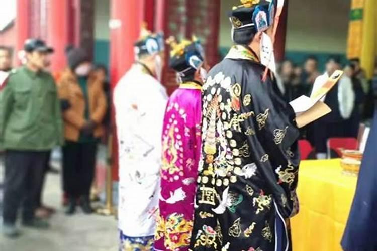 77年的蛇2025年运势和财运怎么样